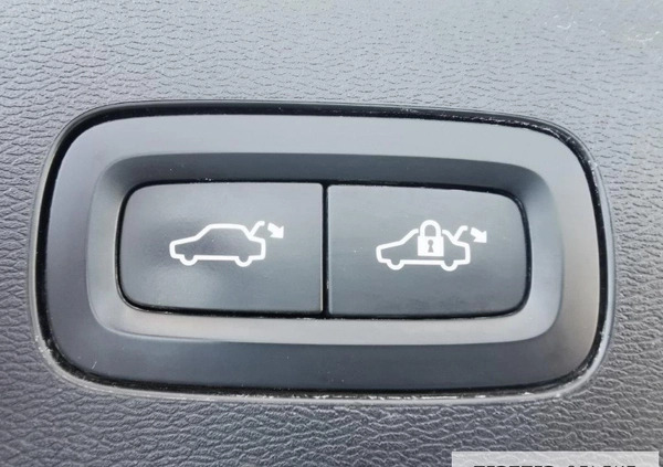 Volvo V60 cena 169000 przebieg: 66905, rok produkcji 2020 z Kołobrzeg małe 562